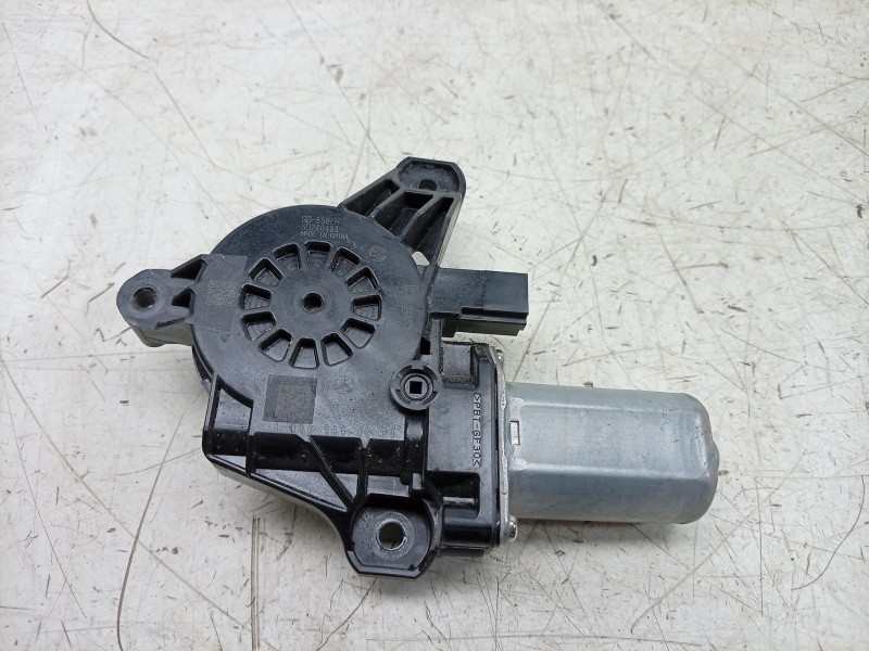 Recambio de elevalunas trasero izquierdo para mercedes-benz clase gla (bm 247) gla 200 (247.787) referencia OEM IAM  A0009060808