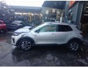 KIA STONIC (YB)