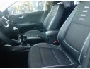 KIA STONIC (YB)