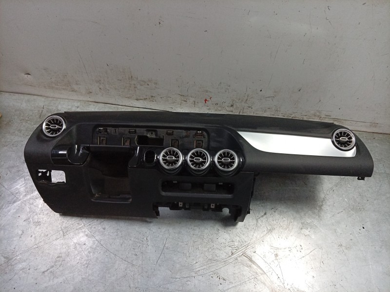 Recambio de salpicadero para mercedes-benz clase gla (bm 247) gla 200 (247.787) referencia OEM IAM  2476803300 