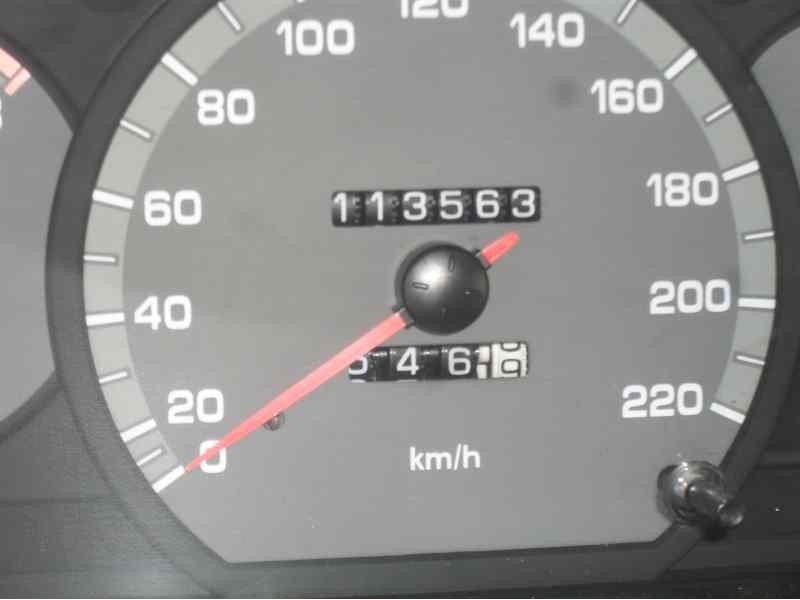 daewoo nubira berlina del año 2002