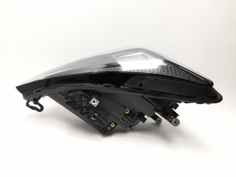 Recambio de faro derecho para seat leon sportstourer (kl8, kld) 1.5 etsi referencia OEM IAM  5FB941006H 