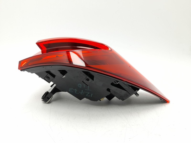 Recambio de piloto trasero derecho para seat leon sportstourer (kl8, kld) 1.5 etsi referencia OEM IAM  5FA945208G 