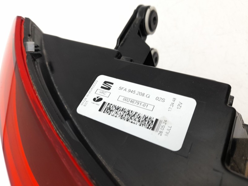 Recambio de piloto trasero derecho para seat leon sportstourer (kl8, kld) 1.5 etsi referencia OEM IAM  5FA945208G 
