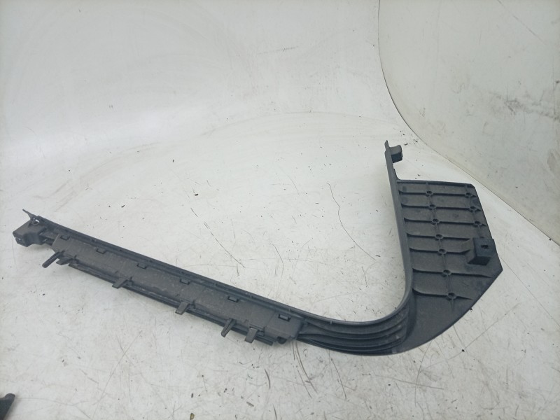 Recambio de moldura para porsche cayenne (typ 92aa) diesel referencia OEM IAM  7P5863484 