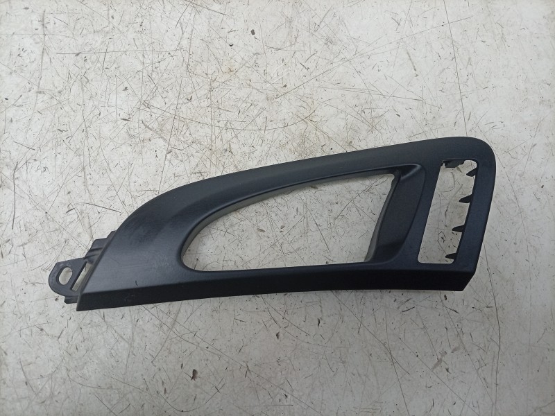 Recambio de moldura para porsche cayenne (typ 92aa) diesel referencia OEM IAM  7P5837247A 