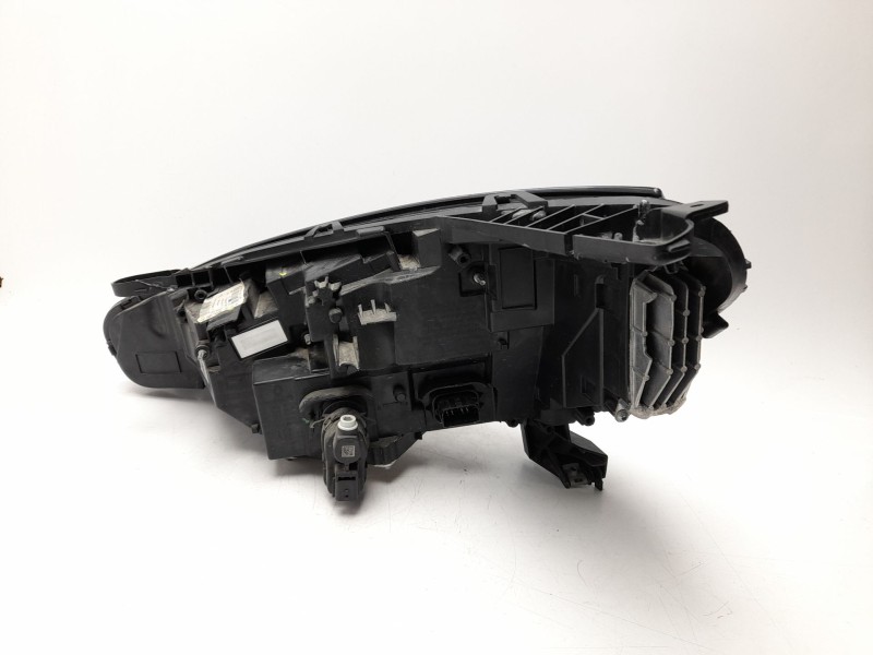 Recambio de faro derecho para renault clio v (b7_) 1.0 lpg (b7mt) referencia OEM IAM  260103507R 