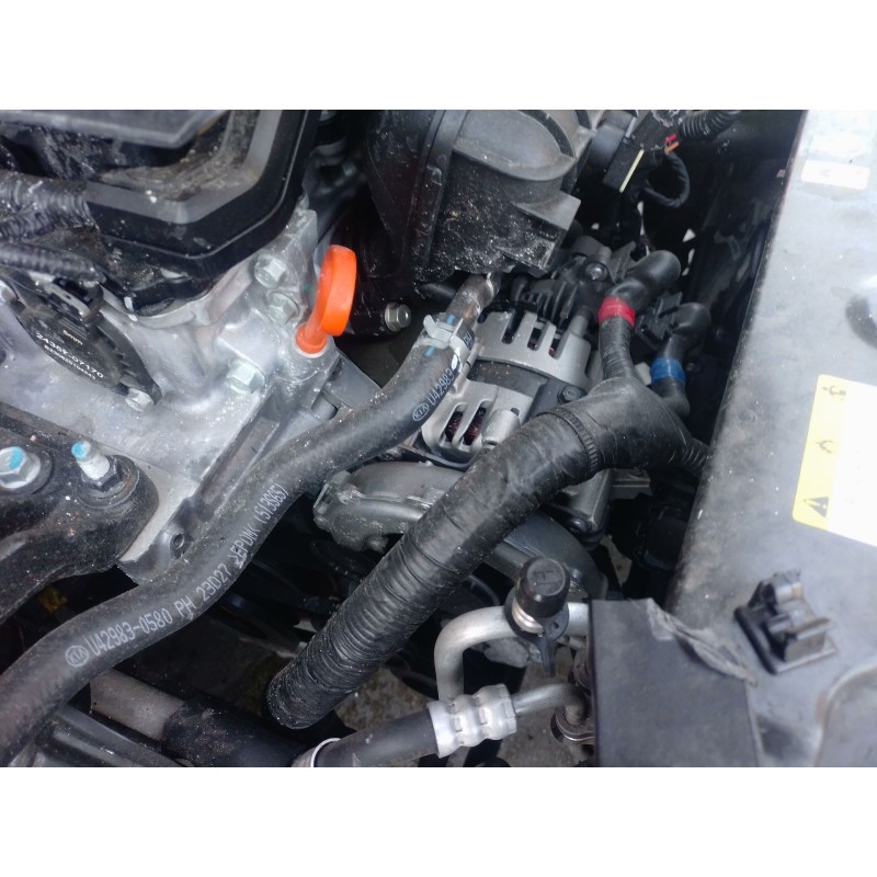 Recambio de alternador para kia stonic (yb) 1.0 t-gdi eco-dynamics+ referencia OEM IAM  3730004950 ALF030164DK