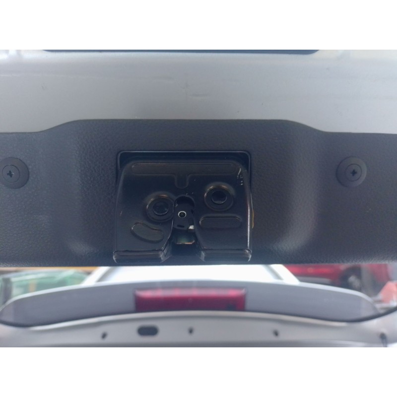 Recambio de cerradura maletero / porton para kia stonic (yb) 1.0 t-gdi eco-dynamics+ referencia OEM IAM  99240H8100 
