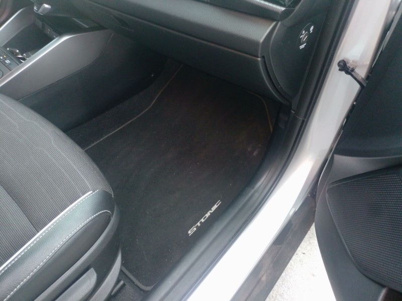 Recambio de juego alfombrillas para kia stonic (yb) 1.0 t-gdi eco-dynamics+ referencia OEM IAM   