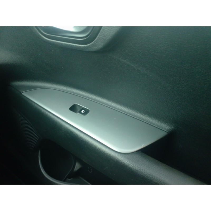 Recambio de mando elevalunas delantero derecho para kia stonic (yb) 1.0 t-gdi eco-dynamics+ referencia OEM IAM   