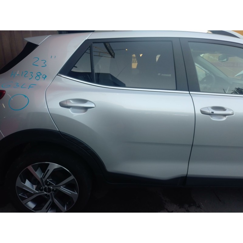 Recambio de puerta trasera derecha para kia stonic (yb) 1.0 t-gdi eco-dynamics+ referencia OEM IAM   