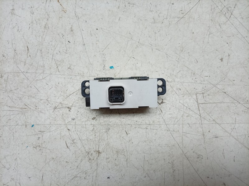 Recambio de pantalla multifuncion para toyota land cruiser 3p 3.0 d-4d 190 cv referencia OEM IAM  8395060120 