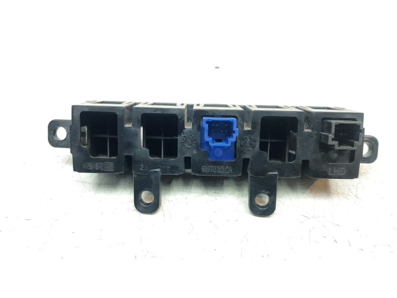 Recambio de interruptor para nissan pulsar (c13) acenta referencia OEM IAM 689TU3ZL0A  