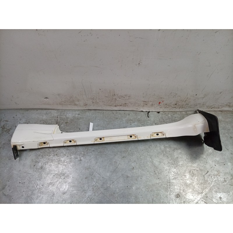 Recambio de estribos laterales para toyota land cruiser 3p 3.0 d-4d 190 cv referencia OEM IAM  7580560080 
