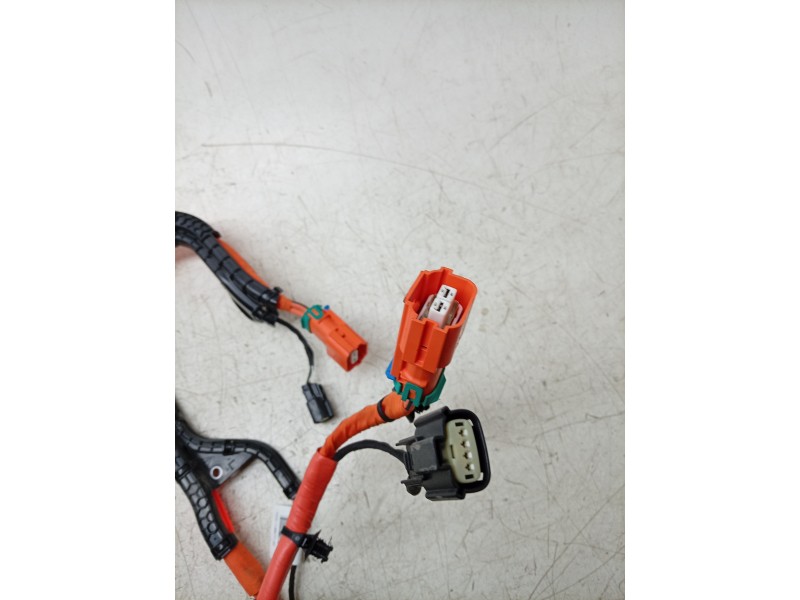 Recambio de cableado electrico para volkswagen caravelle t7 2.5 ehybrid referencia OEM IAM  14B677 