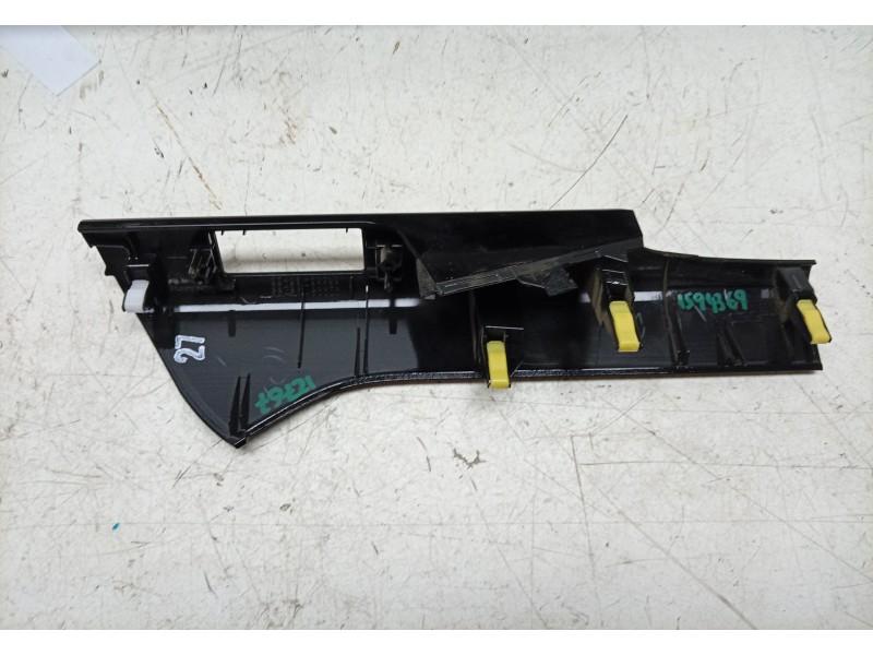 Recambio de moldura para toyota land cruiser 3p 3.0 d-4d 190 cv referencia OEM IAM  5543560290 