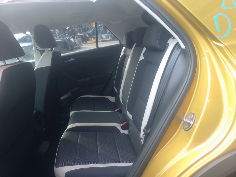 volkswagen t-roc (a11, d11) del año 2021