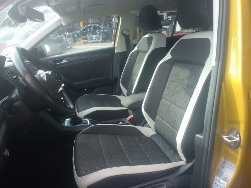 volkswagen t-roc (a11, d11) del año 2021