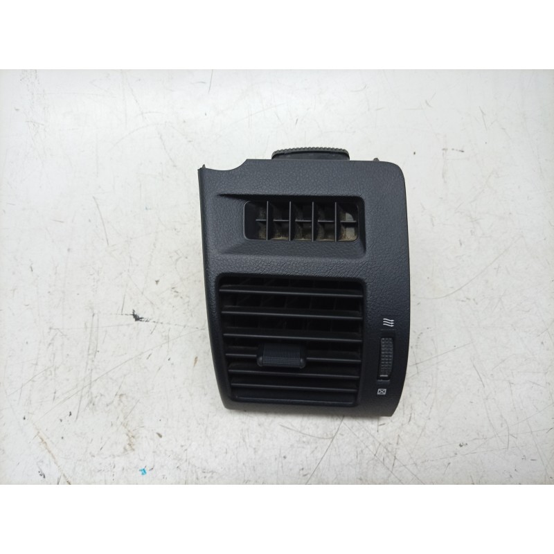 Recambio de aireador derecho para toyota land cruiser 3p 3.0 d-4d 190 cv referencia OEM IAM  5566060440 