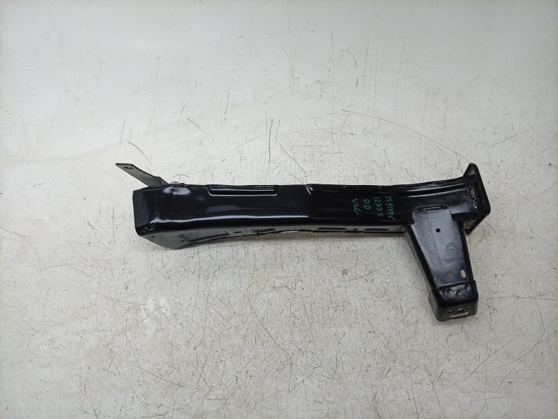Recambio de refuerzo paragolpes delantero para volkswagen caravelle t7 2.5 ehybrid referencia OEM IAM  PZ31V101W04AH 
