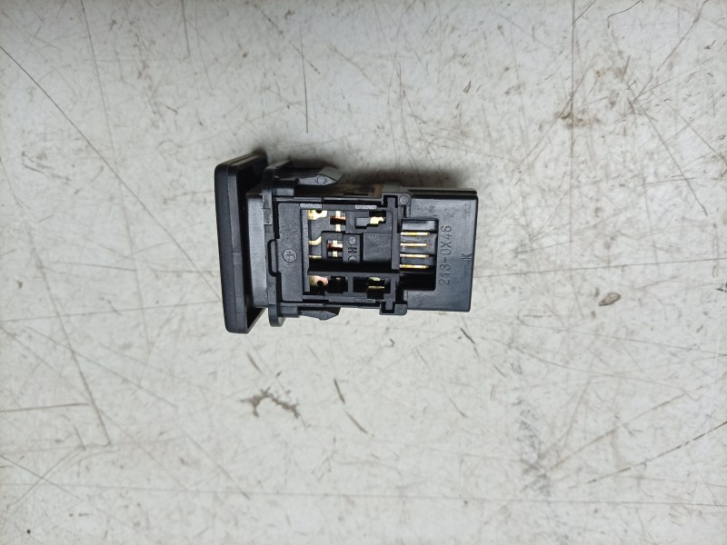 Recambio de interruptor para toyota land cruiser 3p 3.0 d-4d 190 cv referencia OEM IAM  6320R63 15C032