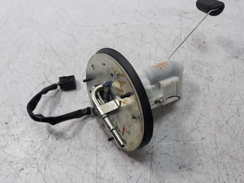 Recambio de bomba combustible para honda cbr 650r referencia OEM IAM 16700MKND51  