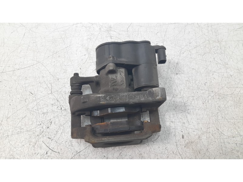 Recambio de pinza de freno trasera derecha para peugeot 5008 1.6 blue-hdi fap referencia OEM IAM AD777015  