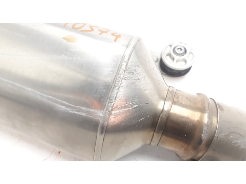 Recambio de silenciador trasero para bmw s 1000 rr s 1000 rr referencia OEM IAM 8404421  