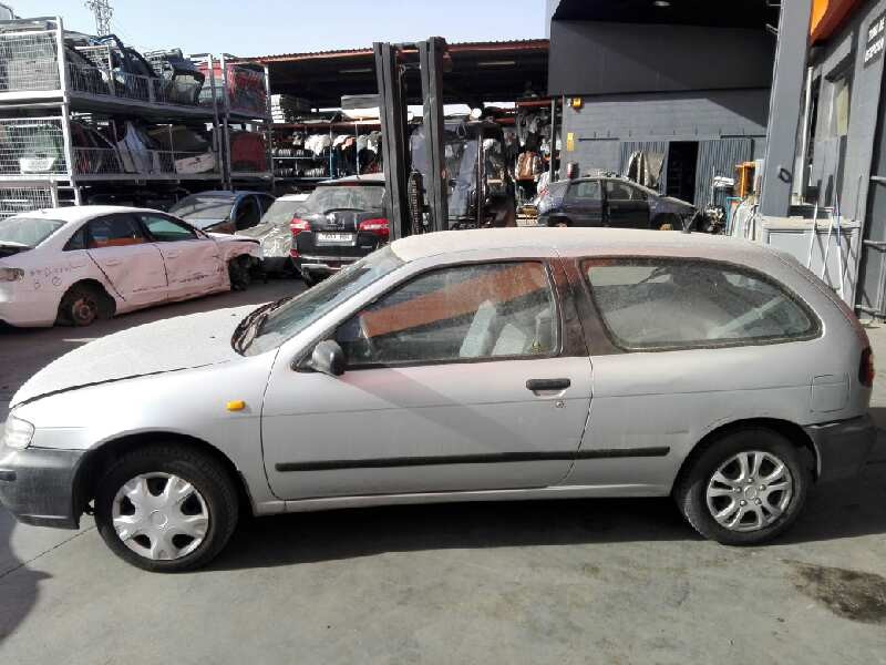 nissan almera (n15) del año 1999