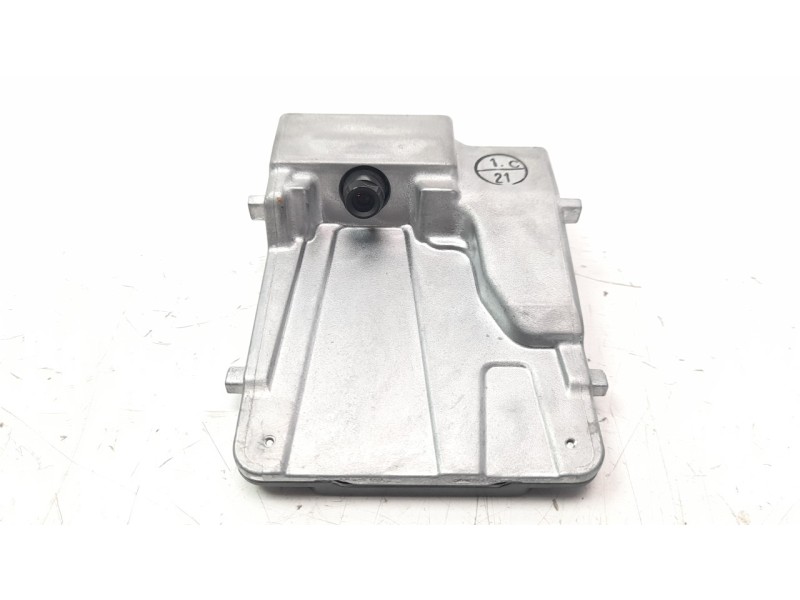 Recambio de modulo electronico para toyota corolla (e21) referencia OEM IAM 8646C12010  