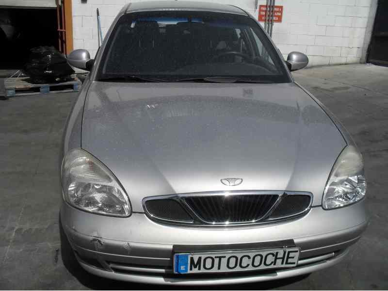 daewoo nubira berlina del año 2002