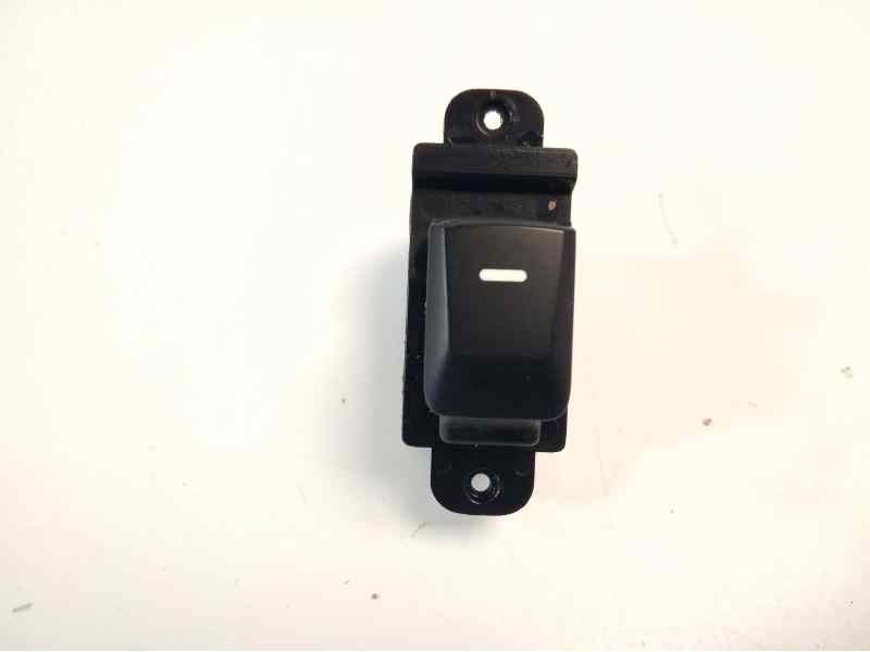 Recambio de mando elevalunas delantero derecho para kia rio (yb) 1.2 cat referencia OEM IAM 935751W010  