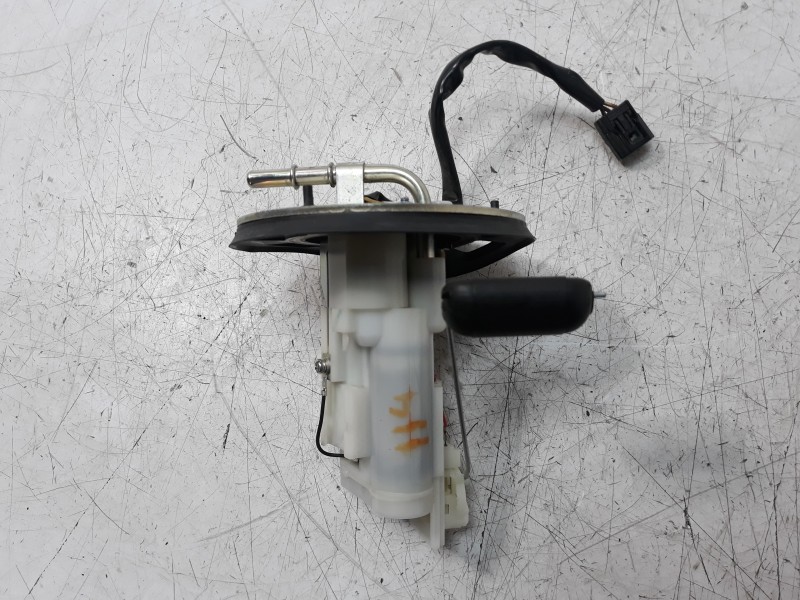 Recambio de bomba combustible para honda cbr 650r referencia OEM IAM 16700MKND51  