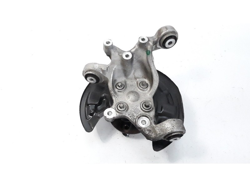 Recambio de mangueta trasera izquierda para mercedes-benz clase cla (w117) cla 180 (117.342) referencia OEM IAM 2460306  