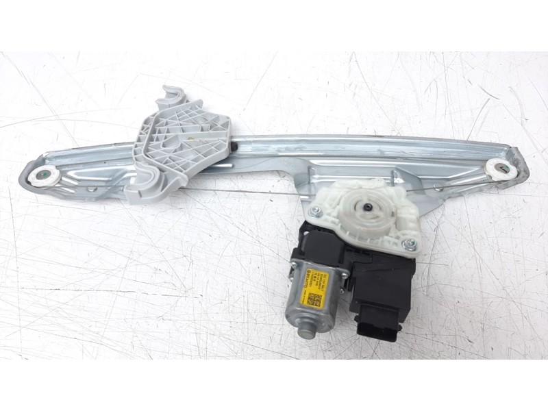 Recambio de elevalunas delantero derecho para hyundai kona referencia OEM IAM 82404J9000  