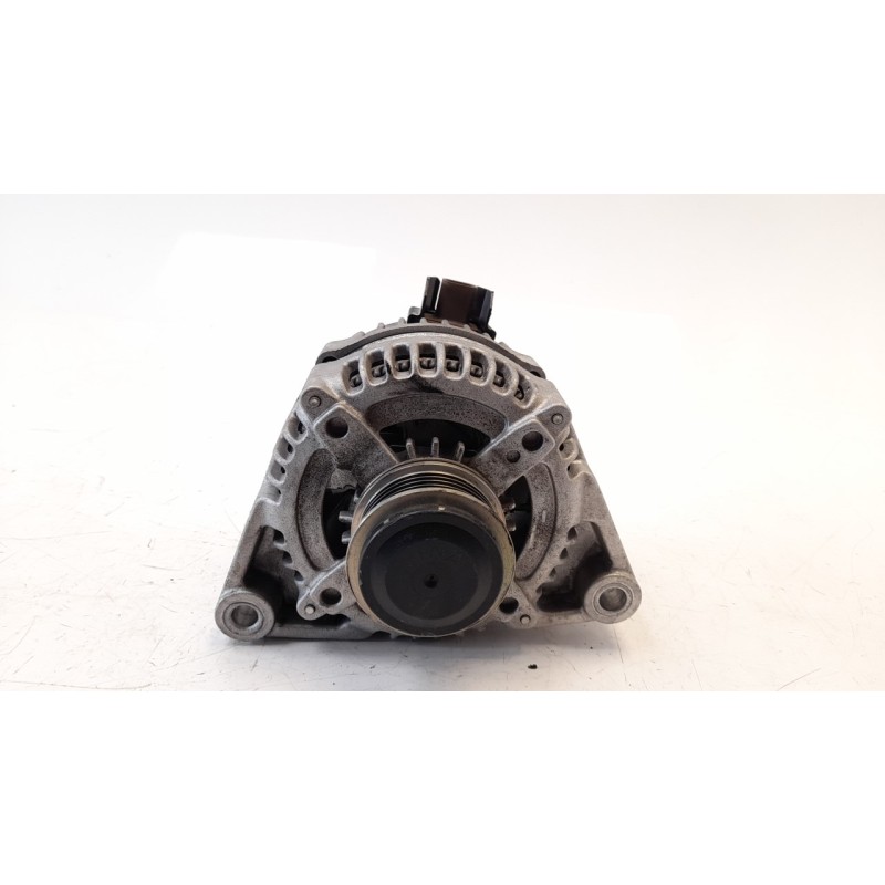 Recambio de alternador para opel corsa e selective ecoflex referencia OEM IAM 13585666B ALF880404 