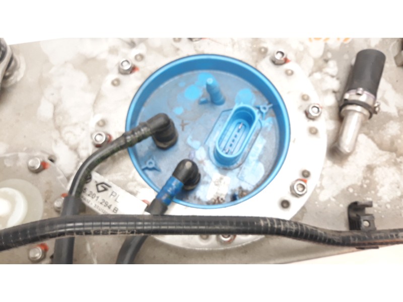 Recambio de deposito combustible para volkswagen caddy ocio 1.4 tgi (bivalent. gasolina / cng) referencia OEM IAM 2K5201021AM  