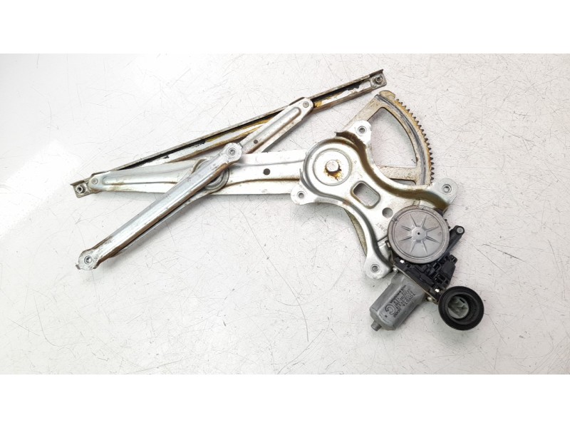 Recambio de elevalunas delantero derecho para toyota hilux (kun) 3.0 turbodiesel referencia OEM IAM 857100K010  