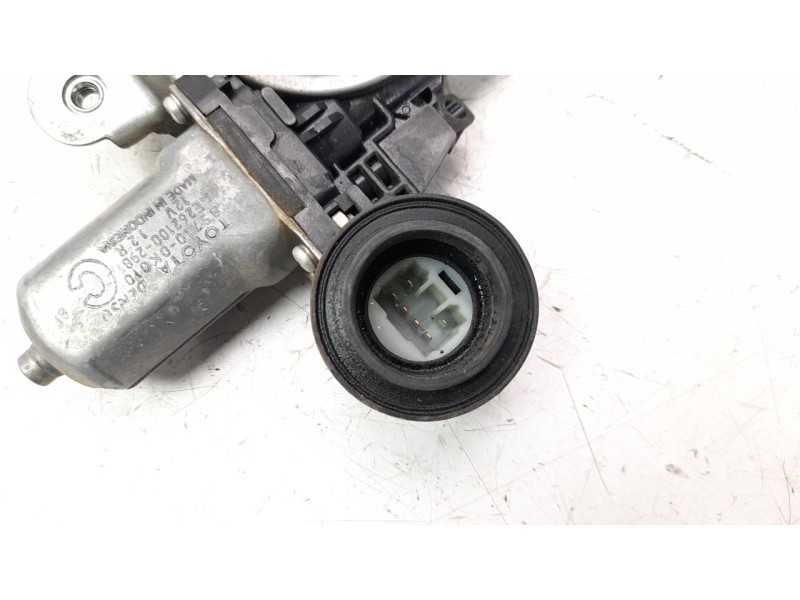 Recambio de elevalunas delantero derecho para toyota hilux (kun) 3.0 turbodiesel referencia OEM IAM 857100K010  