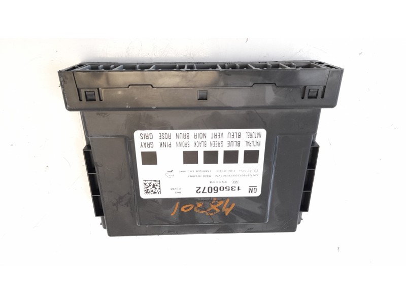 Recambio de caja reles / fusibles para opel corsa e selective ecoflex referencia OEM IAM 13506072  