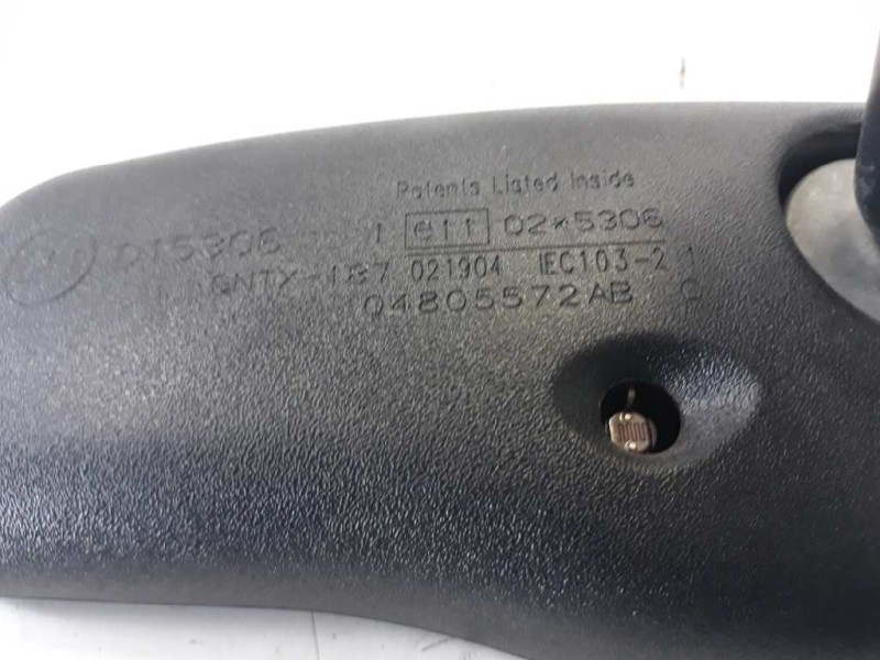 Recambio de espejo para chrysler voyager (rg) 2.5 crd grand voyager limited referencia OEM IAM 04805572AB  