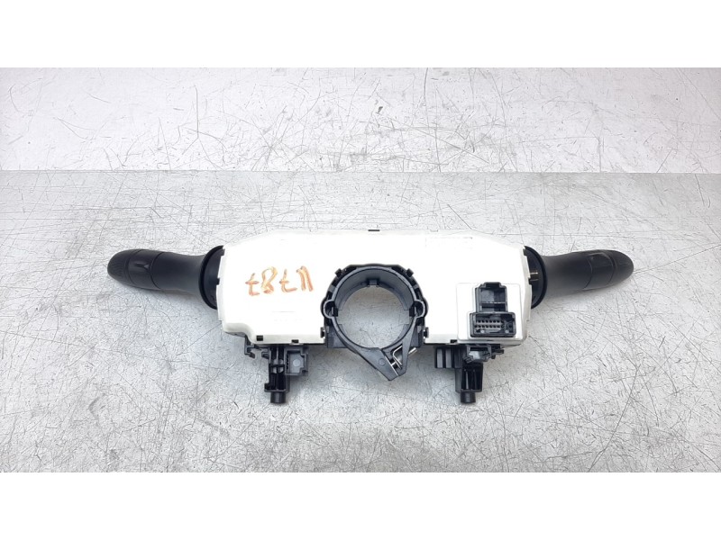 Recambio de mando multifuncion para nissan pulsar (c13) acenta referencia OEM IAM 255604EA0E  