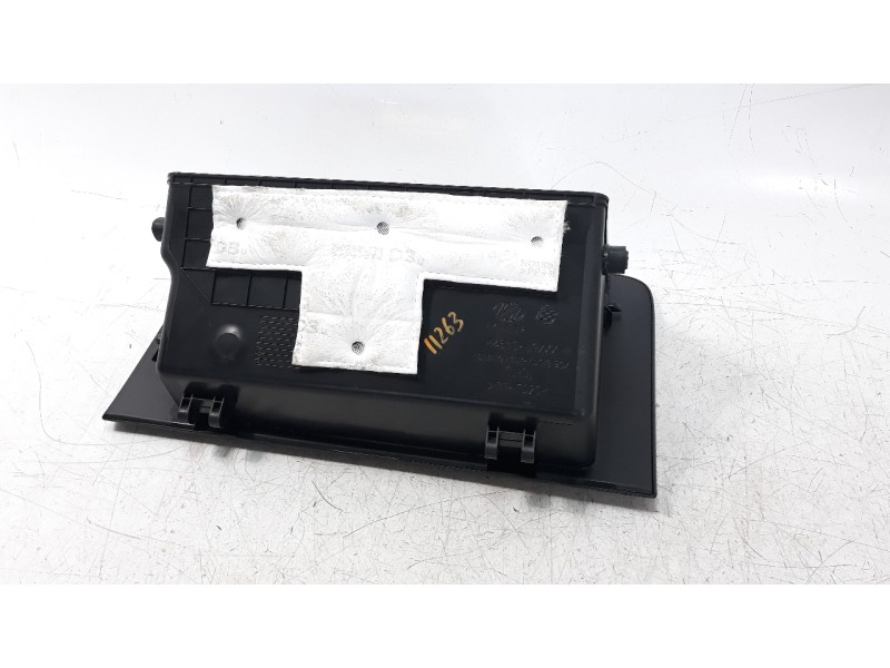 Recambio de guantera para hyundai kona referencia OEM IAM 84510J9XXX  