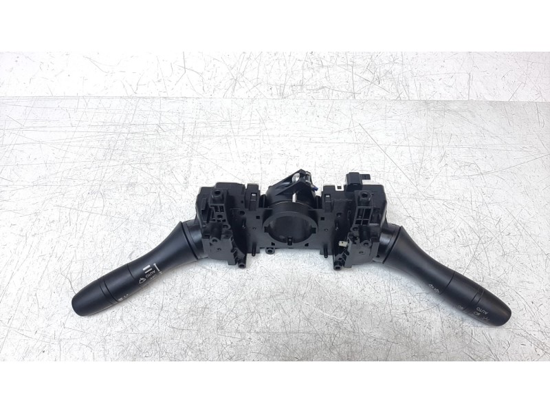 Recambio de mando multifuncion para nissan pulsar (c13) acenta referencia OEM IAM 255604EA0E  