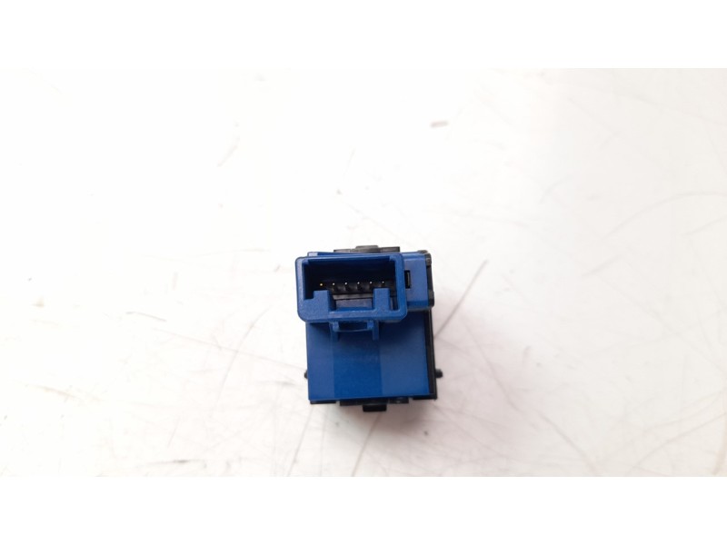Recambio de interruptor para toyota corolla (e21) referencia OEM IAM 8415202160  