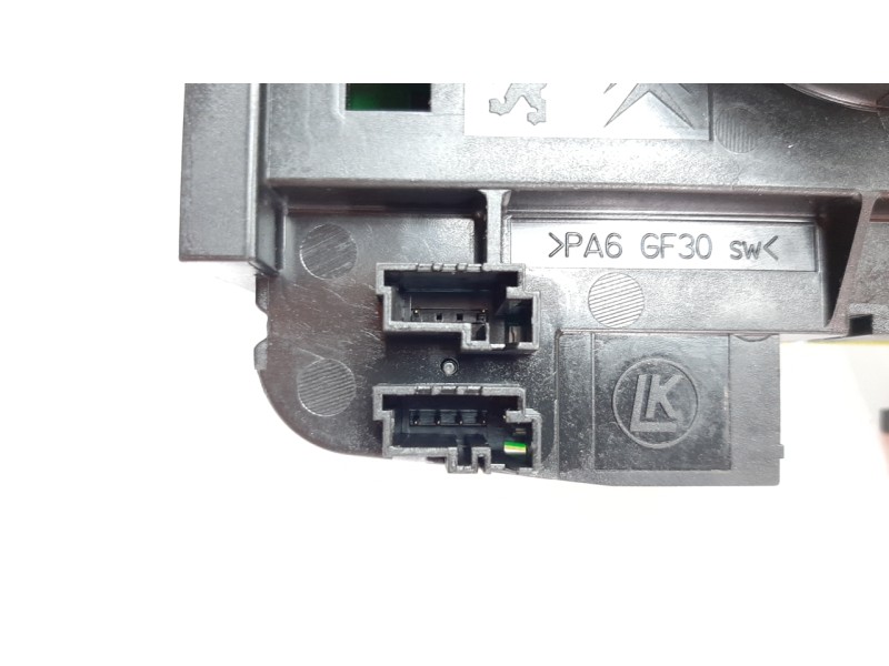Recambio de mando multifuncion para citroen c4 cactus 1.6 e-hdi fap referencia OEM IAM 98046105ZD LMF120107CP 