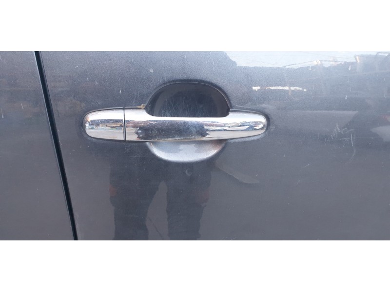 Recambio de maneta exterior delantera derecha para toyota hilux (kun) 3.0 turbodiesel referencia OEM IAM 6921012260  