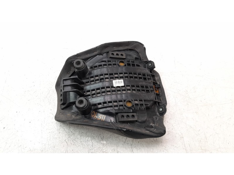Recambio de asiento para honda cb 650r referencia OEM IAM 77100MKND510  