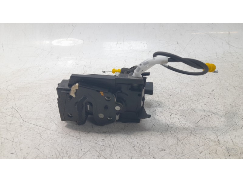 Recambio de cerradura puerta trasera derecha para peugeot 308 sw gt line referencia OEM IAM 9810309880  